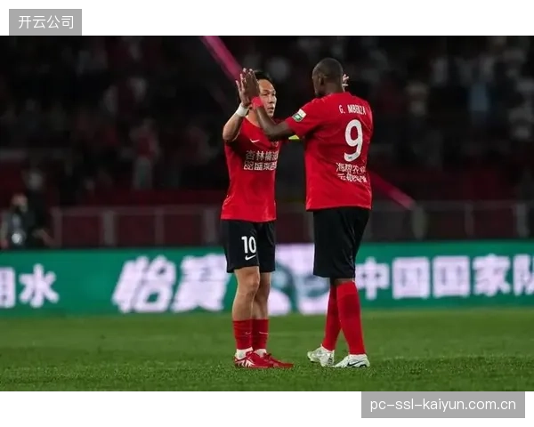 徐正源激活辽宁铁人攻击线，热菲尼奥关键发挥助球队逆转卫冕冠军上海海港。
